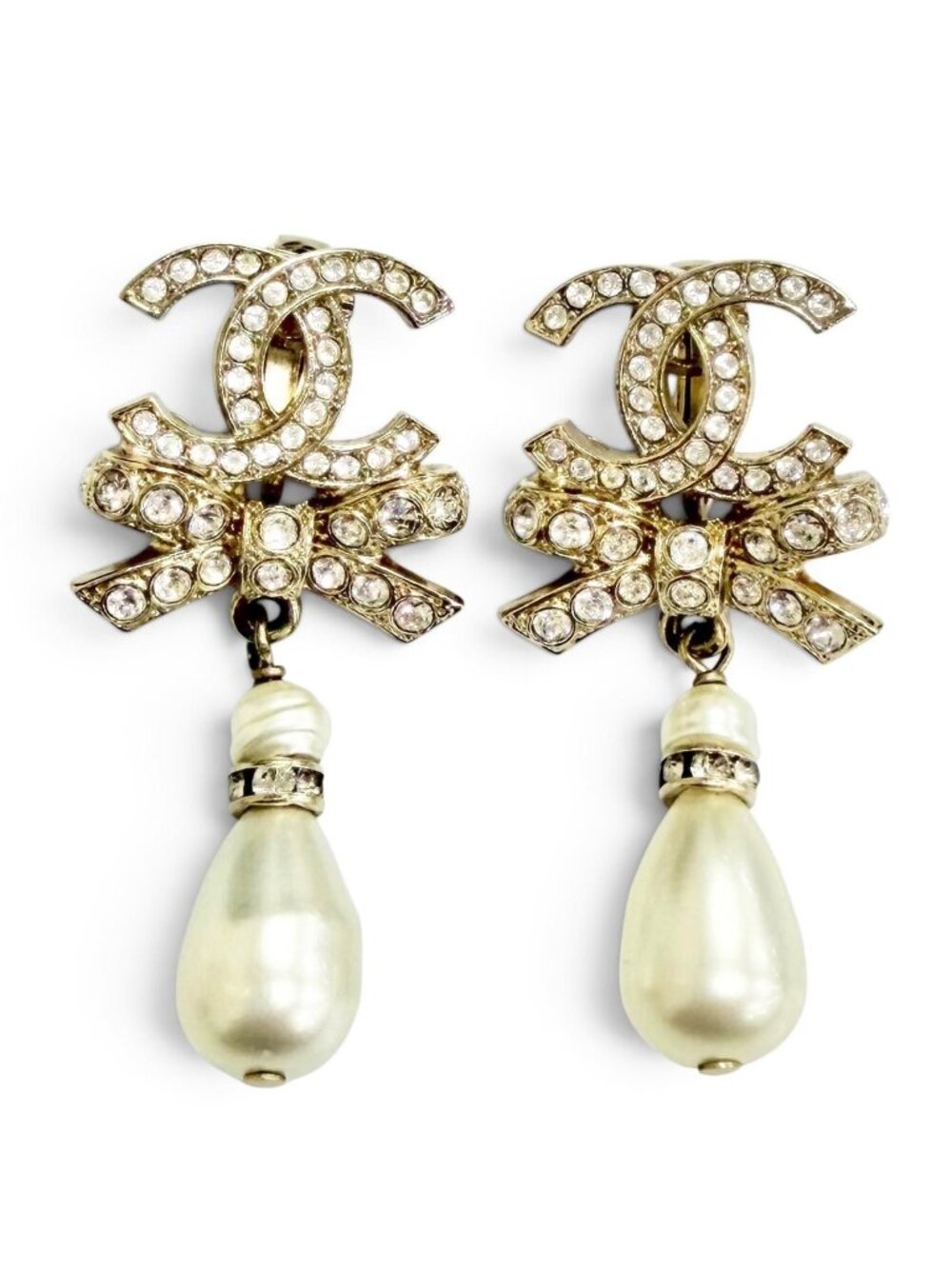 Chanel CC Logo Rhinestone Ribbon Pearl Swing Earrings Gold